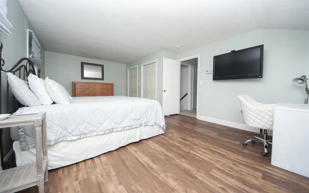 178 Fordway Extension Derry NH 03038