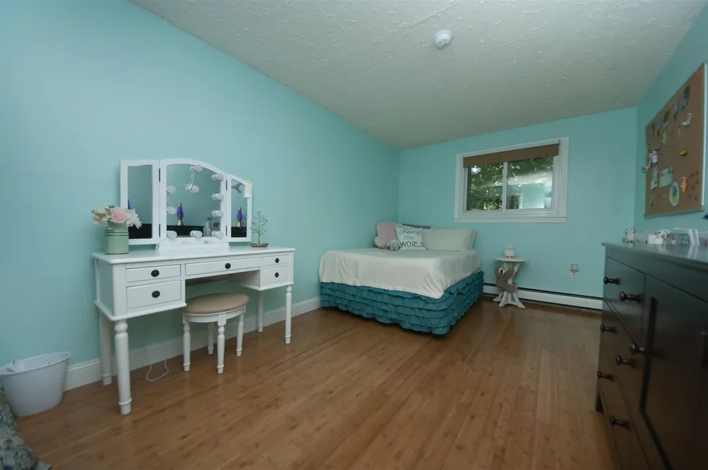 178 Fordway Extension Derry NH 03038