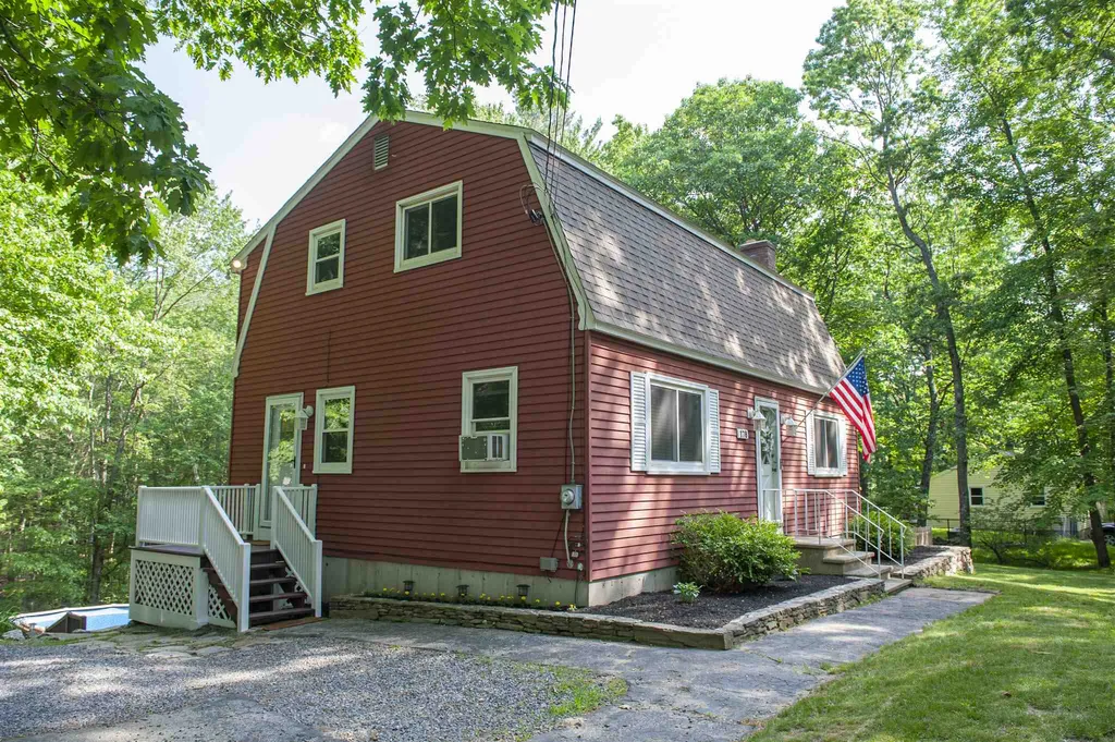 178 Fordway Extension Derry NH 03038
