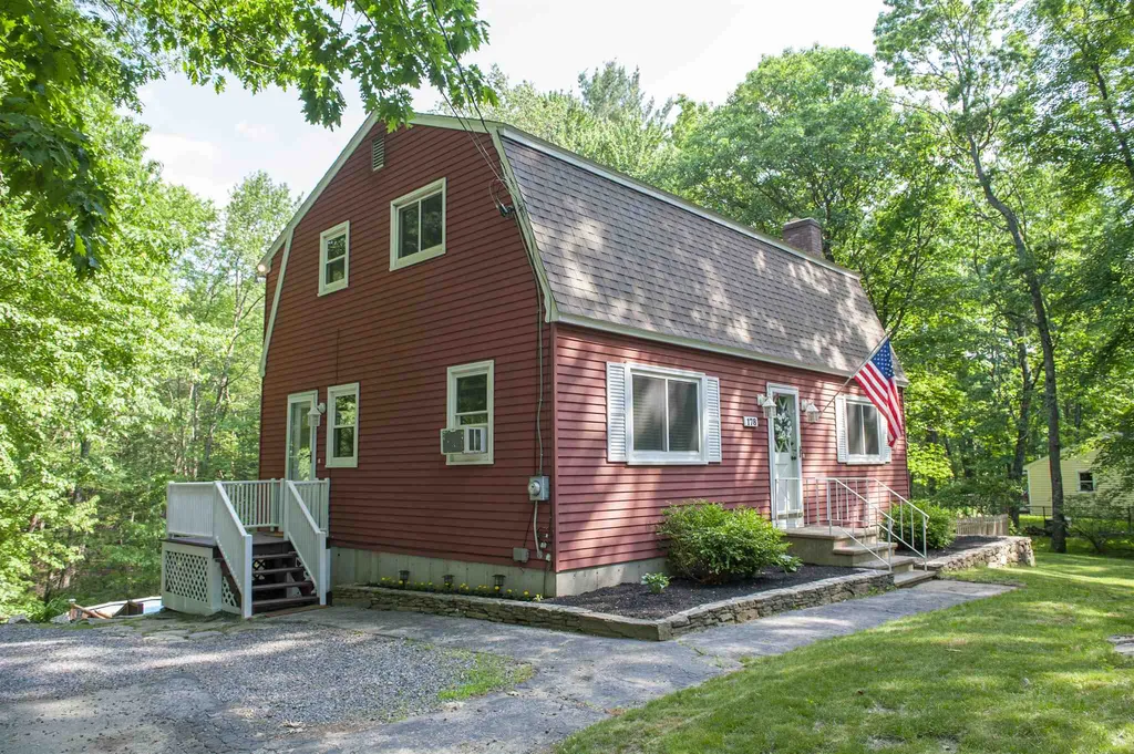 178 Fordway Extension Derry NH 03038