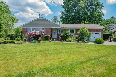 939 Ray Street Manchester NH 03104