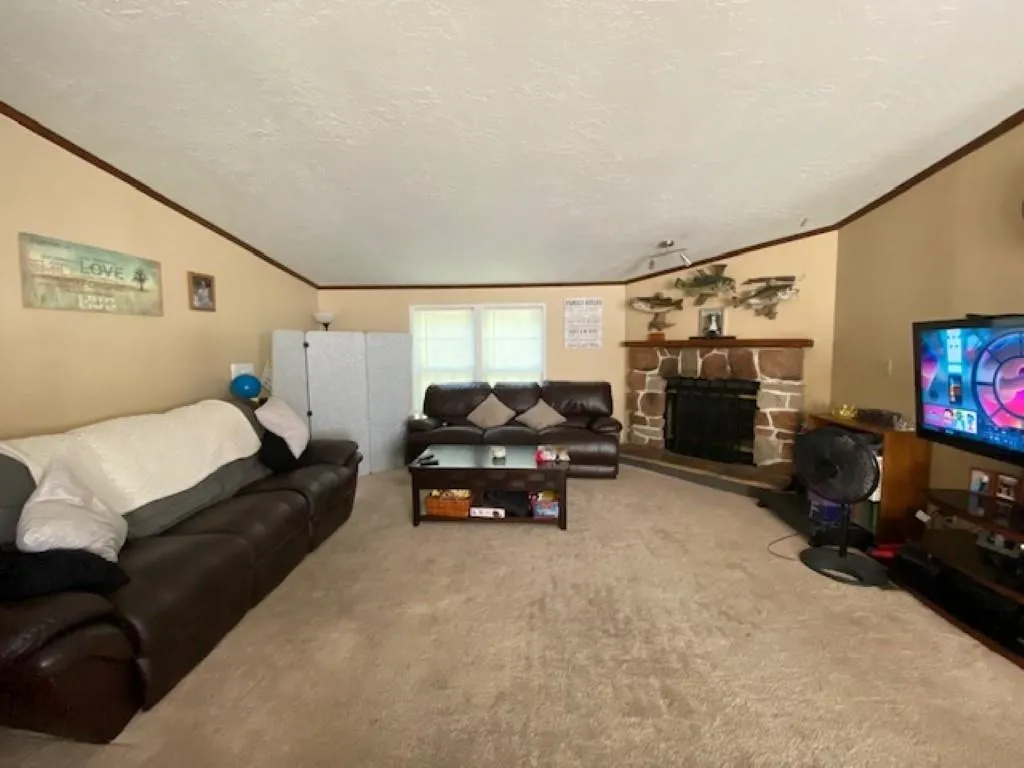 117 Pondview Road Swanzey NH 03446