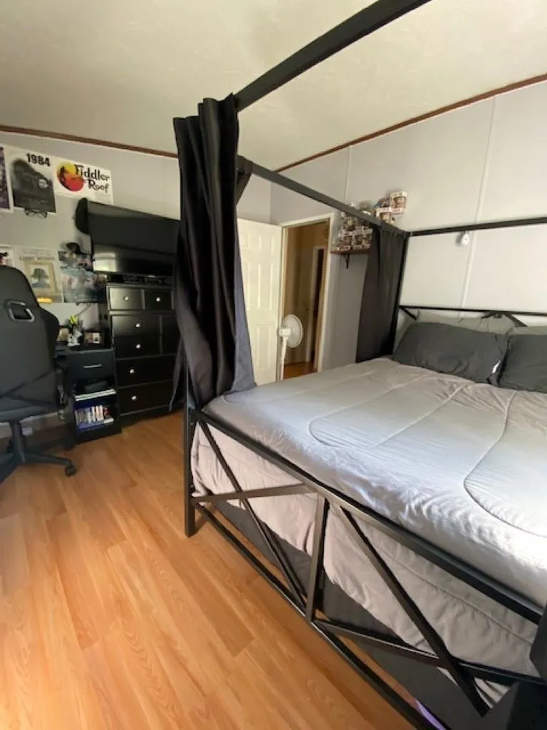 117 Pondview Road Swanzey NH 03446