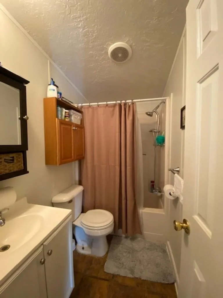 117 Pondview Road Swanzey NH 03446