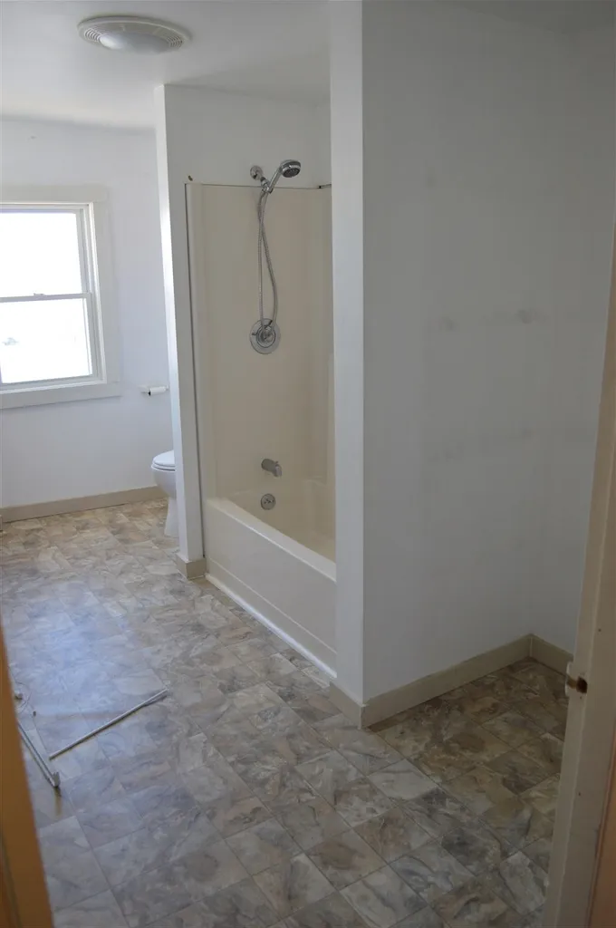 18 Broad Street Somersworth NH 03878