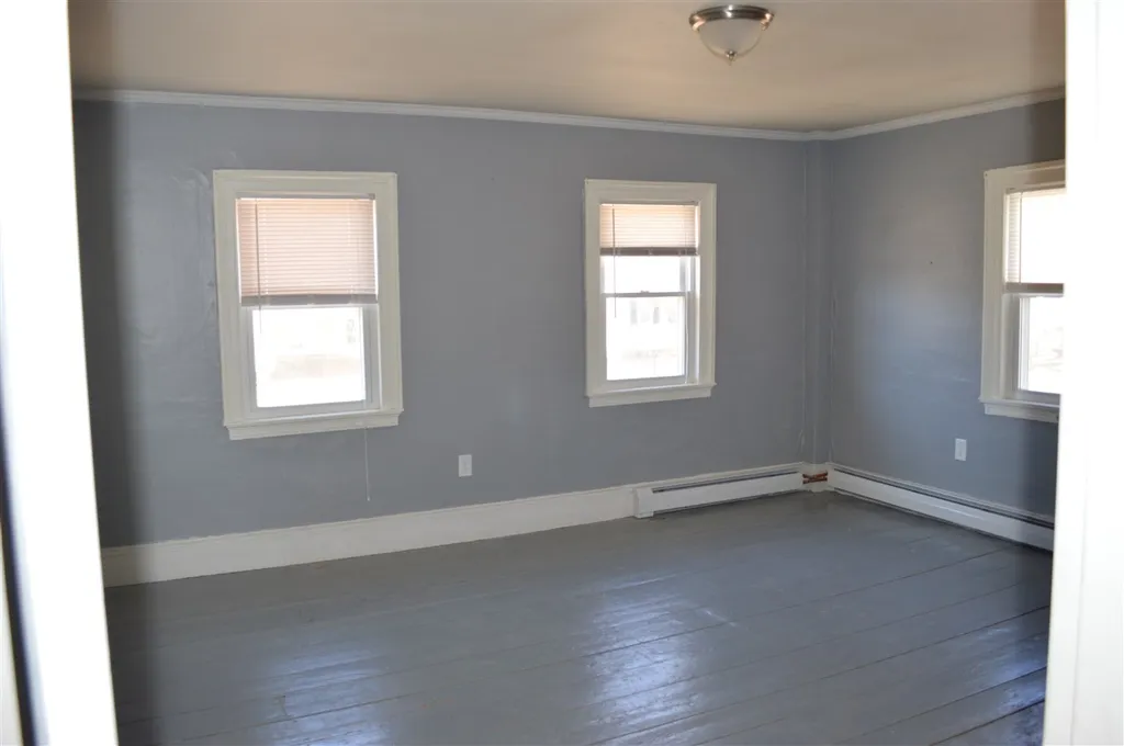18 Broad Street Somersworth NH 03878