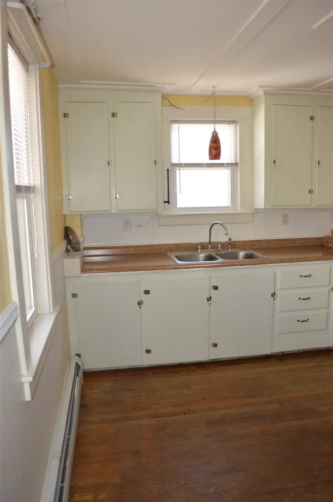 18 Broad Street Somersworth NH 03878