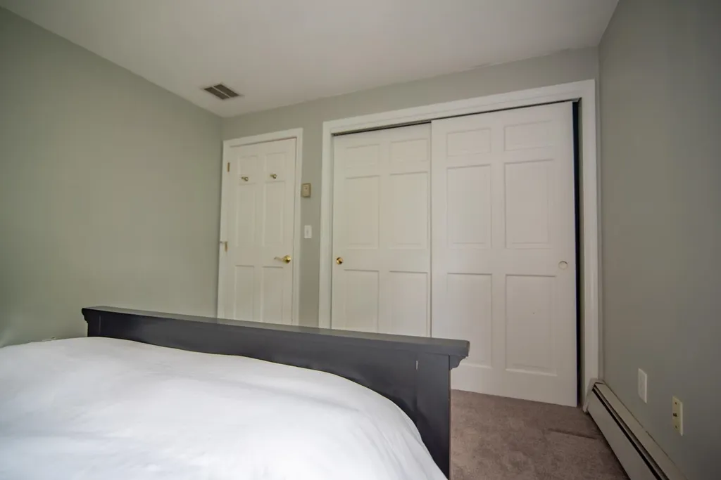 74 Kilrea Road Derry NH 03038