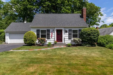 4 Pleasant View Avenue Concord NH 03301