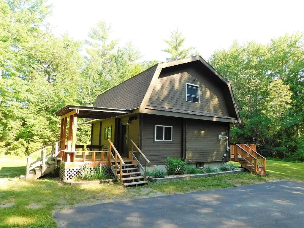 222 Governors Road Farmington NH 03835