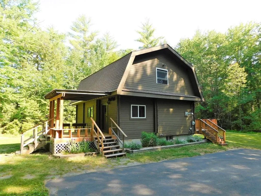 222 Governors Road Farmington NH 03835
