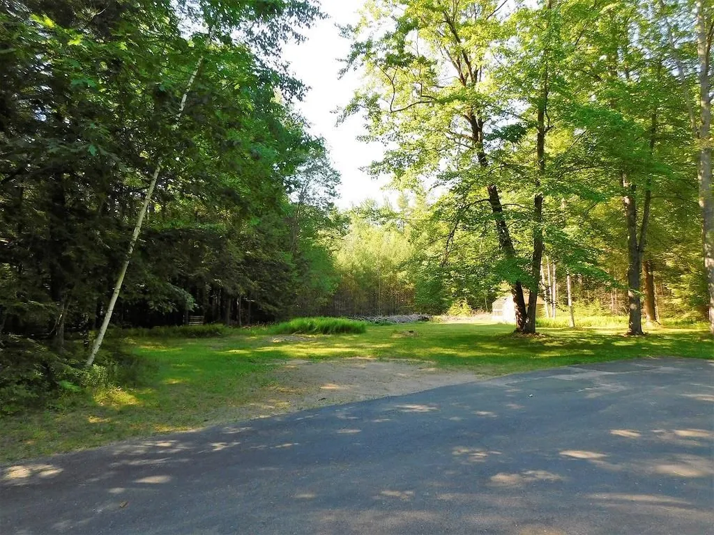 222 Governors Road Farmington NH 03835