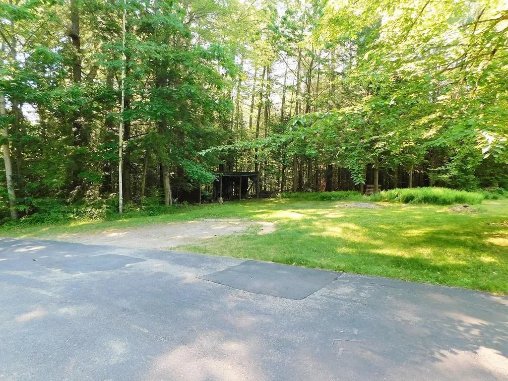 222 Governors Road Farmington NH 03835