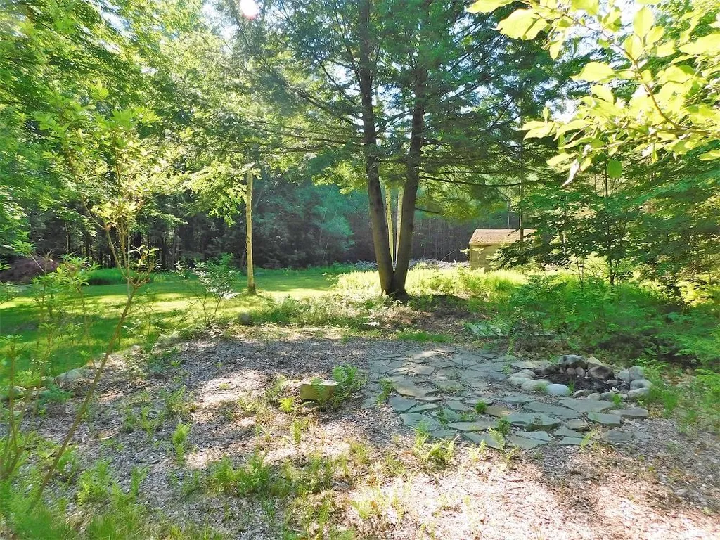 222 Governors Road Farmington NH 03835