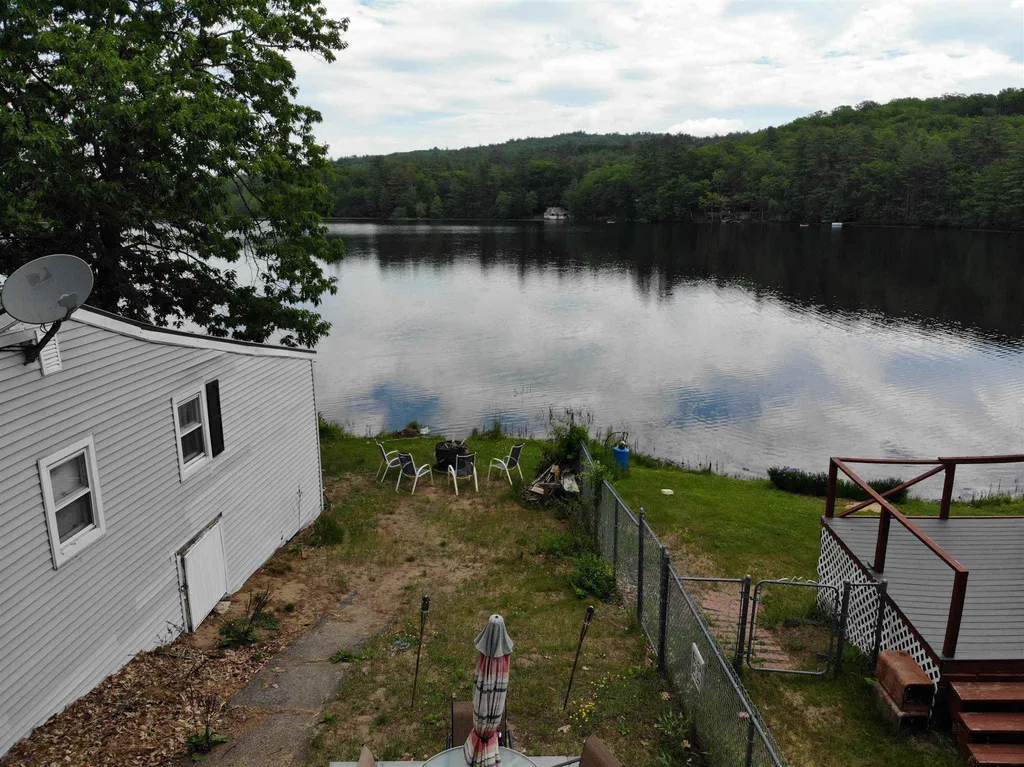16 Glines Park Road Northfield NH 03276