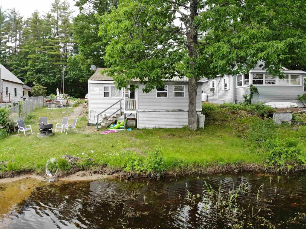 16 Glines Park Road Northfield NH 03276