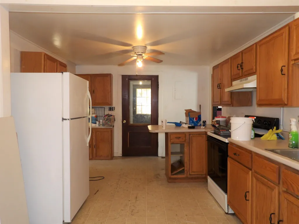 16 Glines Park Road Northfield NH 03276