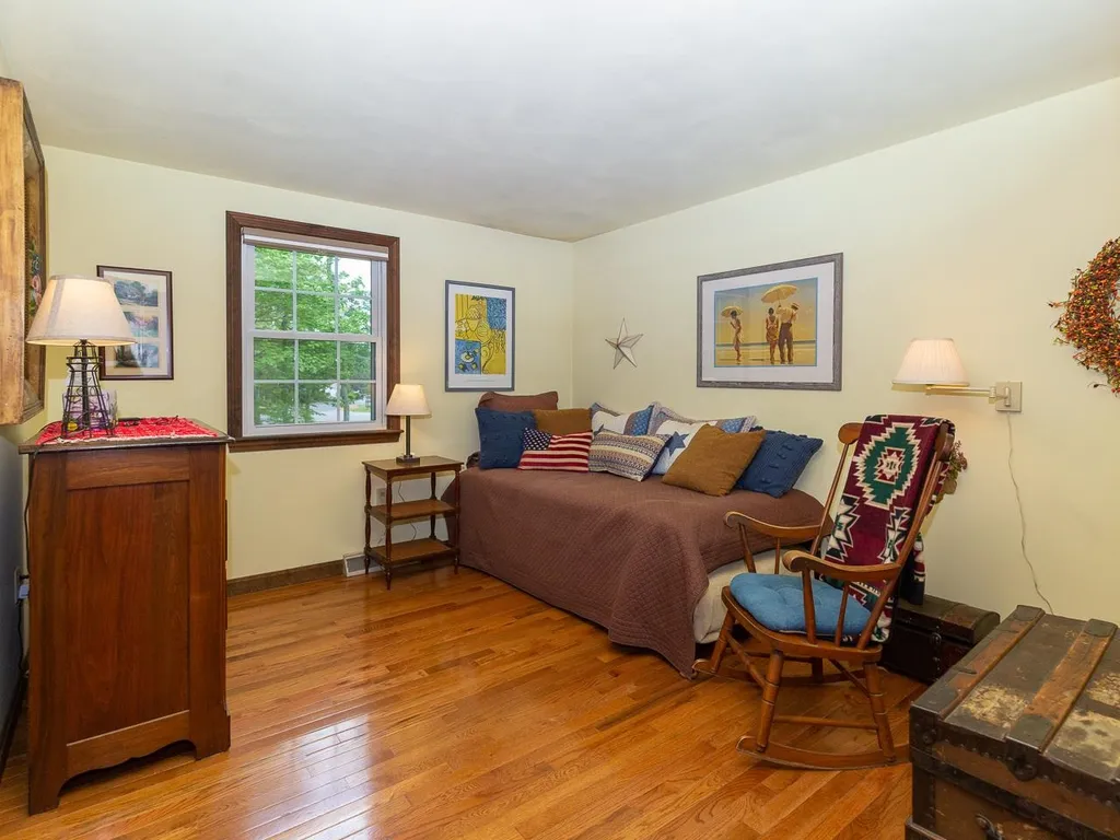 33 Meadowbrook Drive Barrington NH 03825