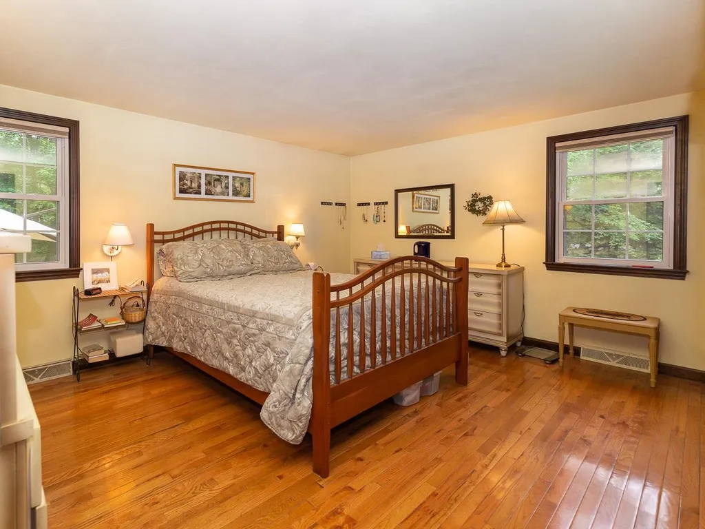 33 Meadowbrook Drive Barrington NH 03825