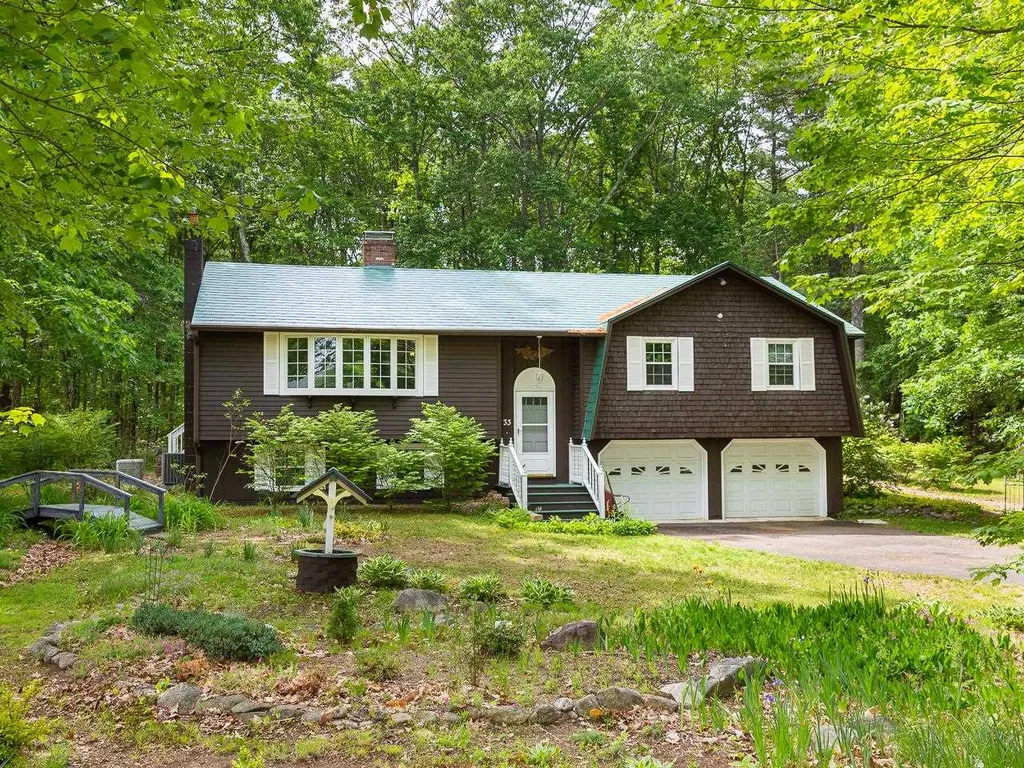 33 Meadowbrook Drive Barrington NH 03825