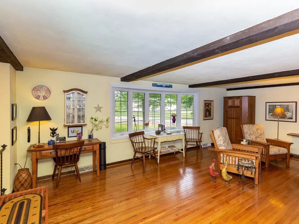 33 Meadowbrook Drive Barrington NH 03825