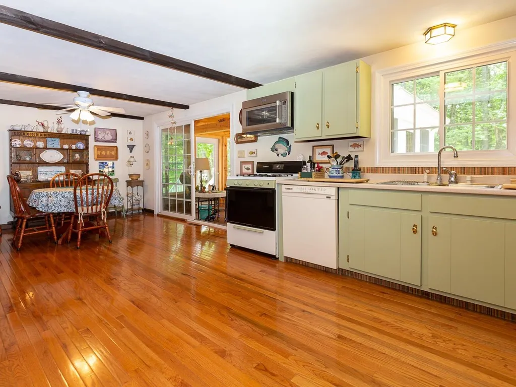 33 Meadowbrook Drive Barrington NH 03825