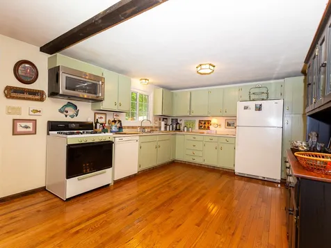 33 Meadowbrook Drive Barrington NH 03825