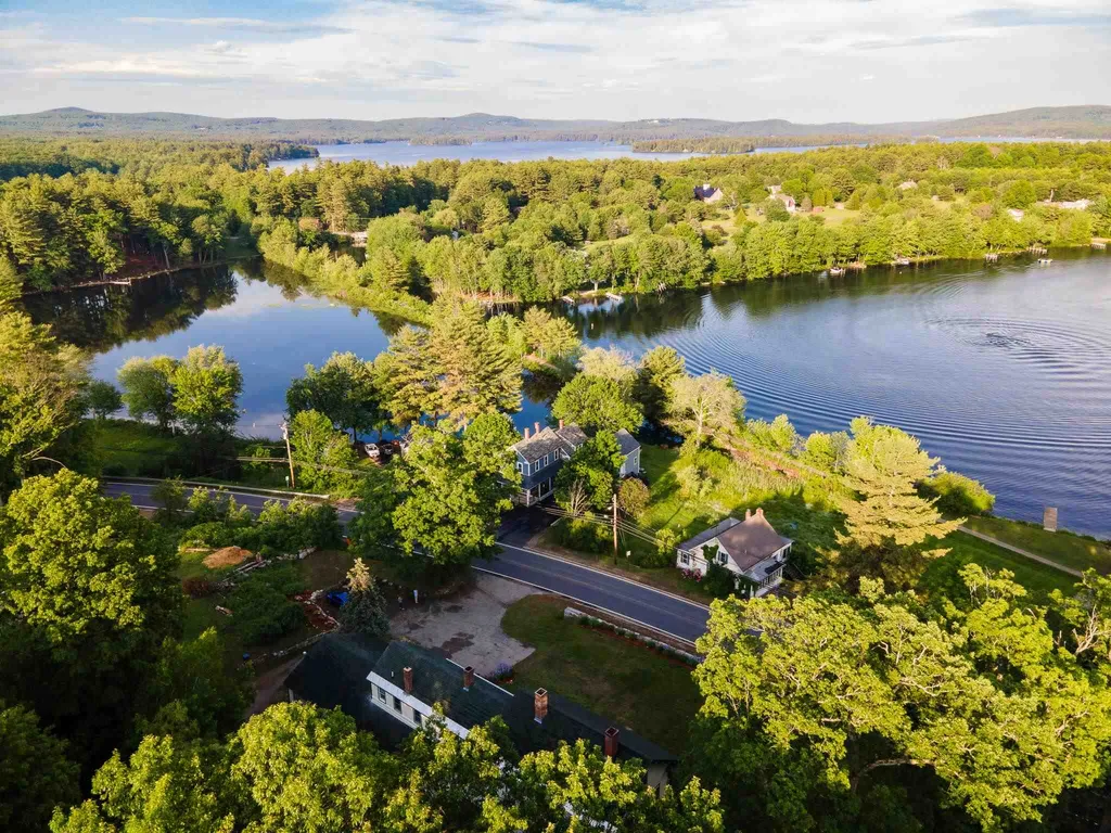 182 Center Street Wolfeboro NH 03894
