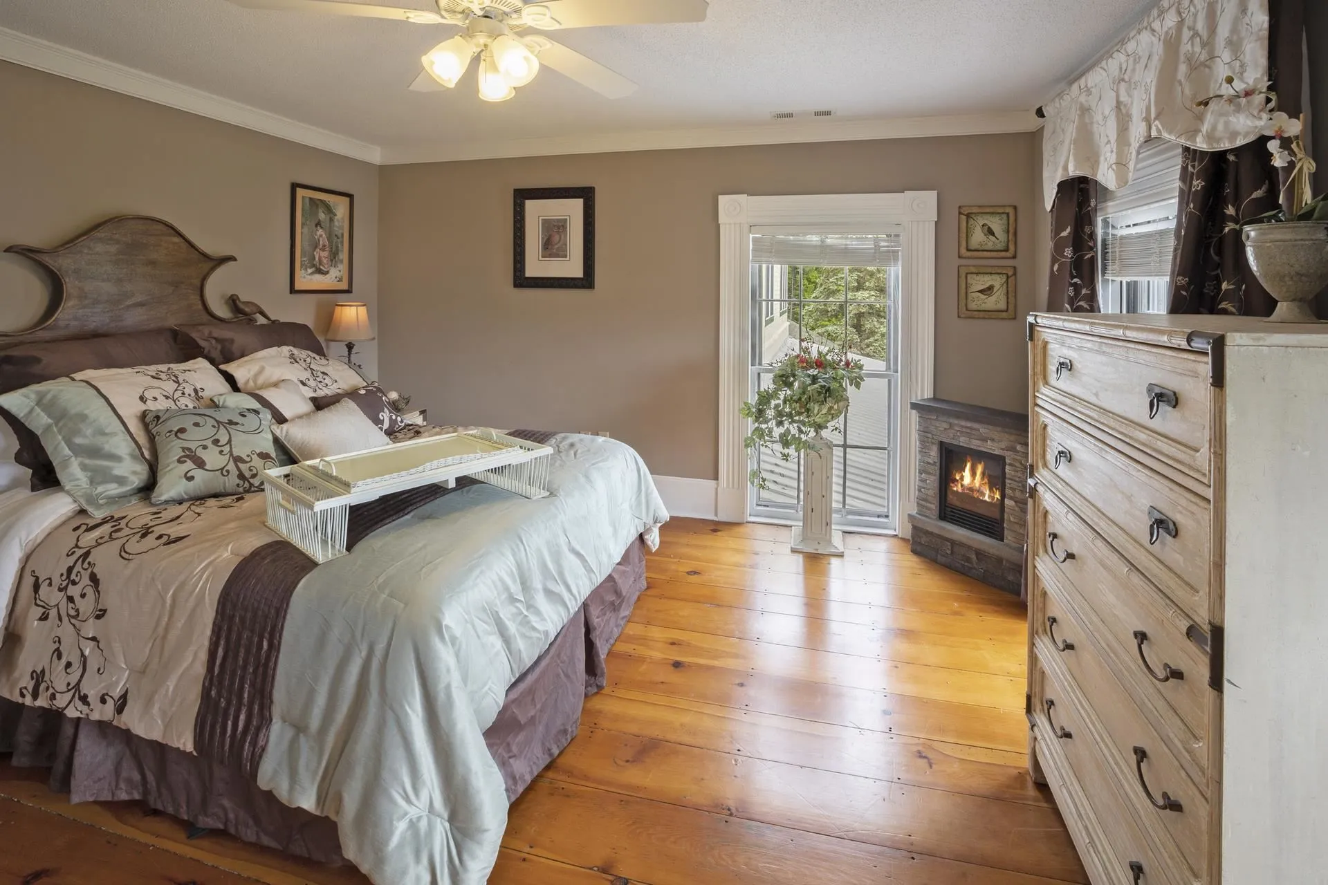 182 Center Street Wolfeboro NH 03894