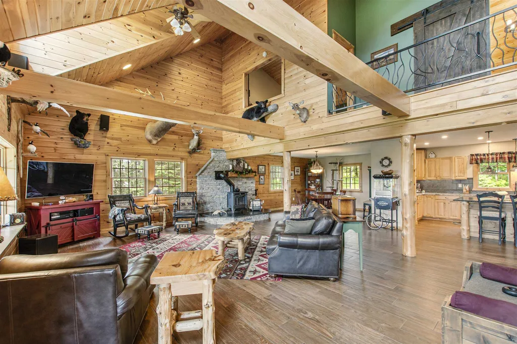25 Landry Drive Pittsburg NH 03592
