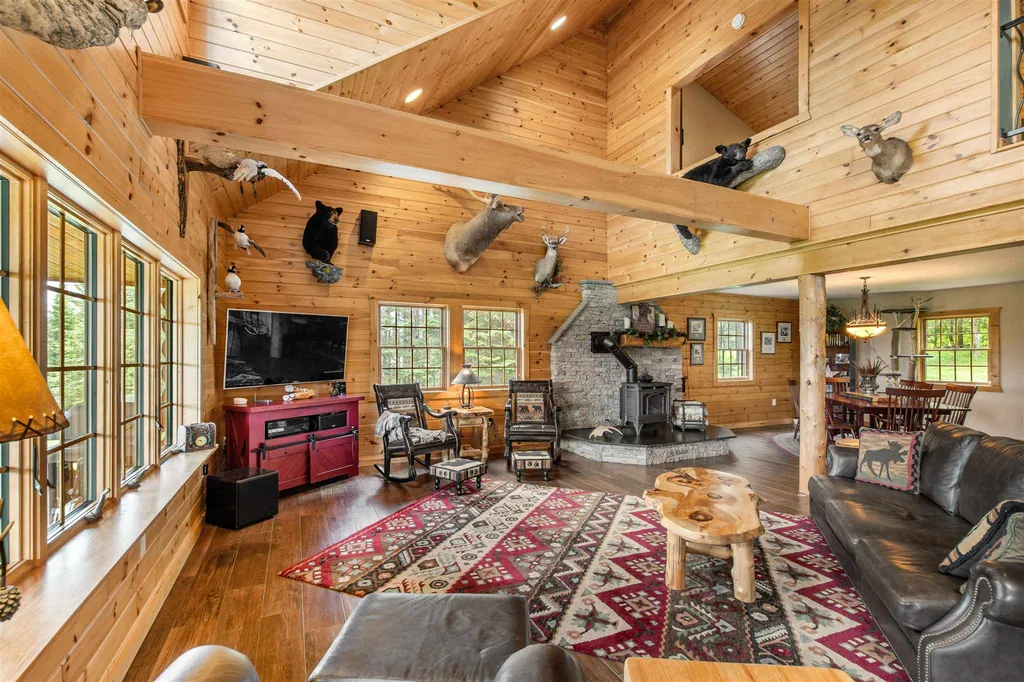 25 Landry Drive Pittsburg NH 03592