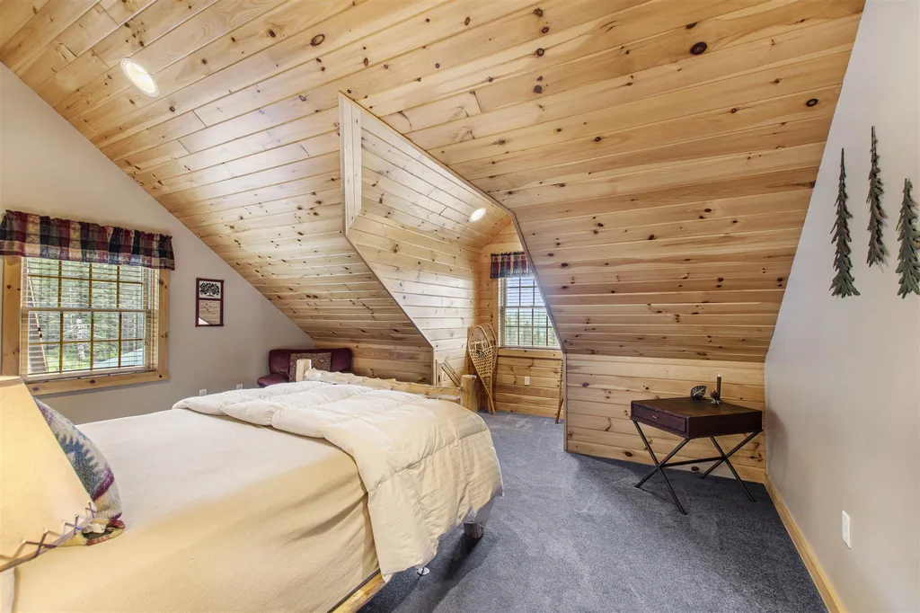 25 Landry Drive Pittsburg NH 03592