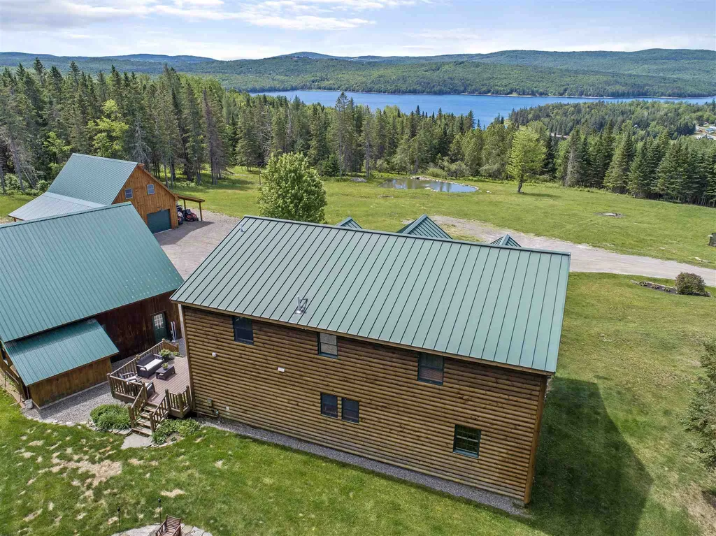 25 Landry Drive Pittsburg NH 03592