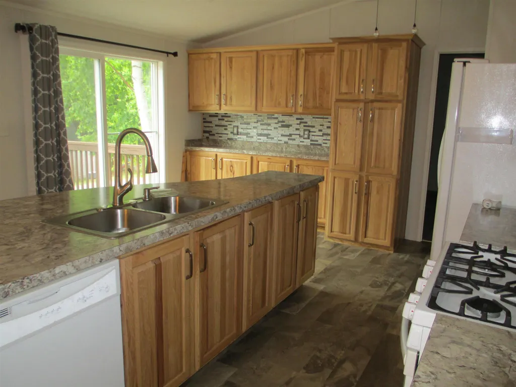 1 New Yorker Drive Allenstown NH 03275