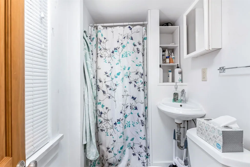 122 Maple Street Burlington VT 05401
