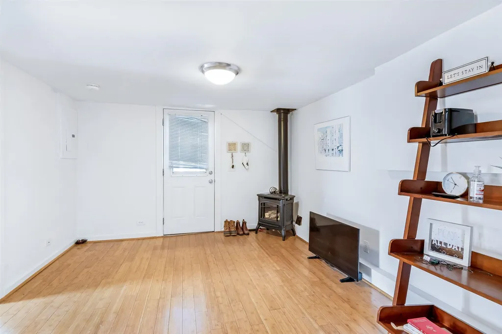 122 Maple Street Burlington VT 05401
