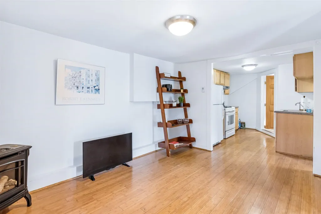 122 Maple Street Burlington VT 05401