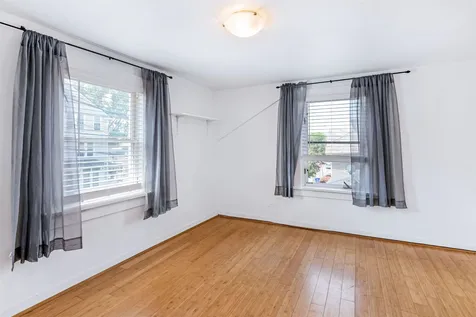 122 Maple Street Burlington VT 05401