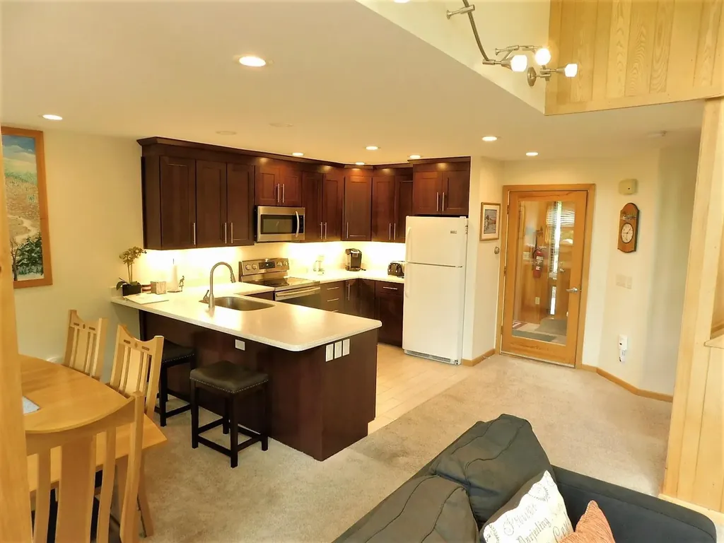 27 Rams Horn Drive Lincoln NH 03251