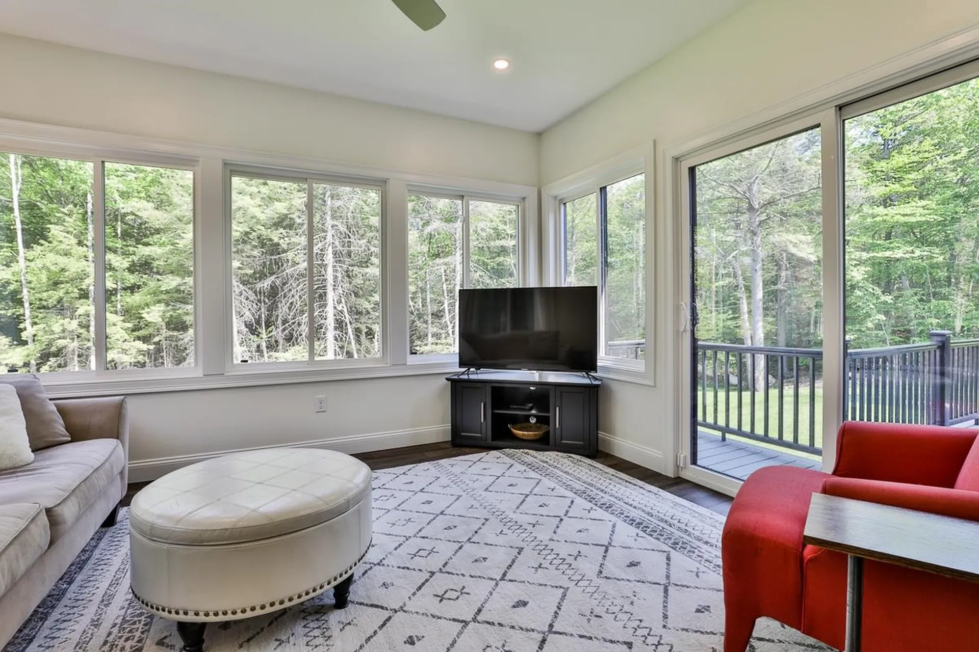 8 Dutton Circle Mont Vernon NH 03057