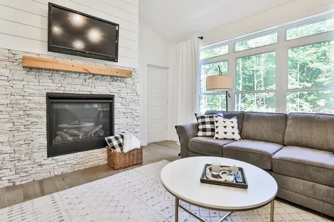 8 Dutton Circle Mont Vernon NH 03057
