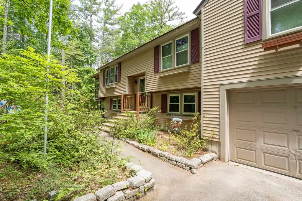 241 Chester Road Fremont NH 03044