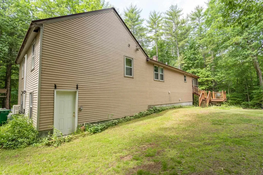 241 Chester Road Fremont NH 03044
