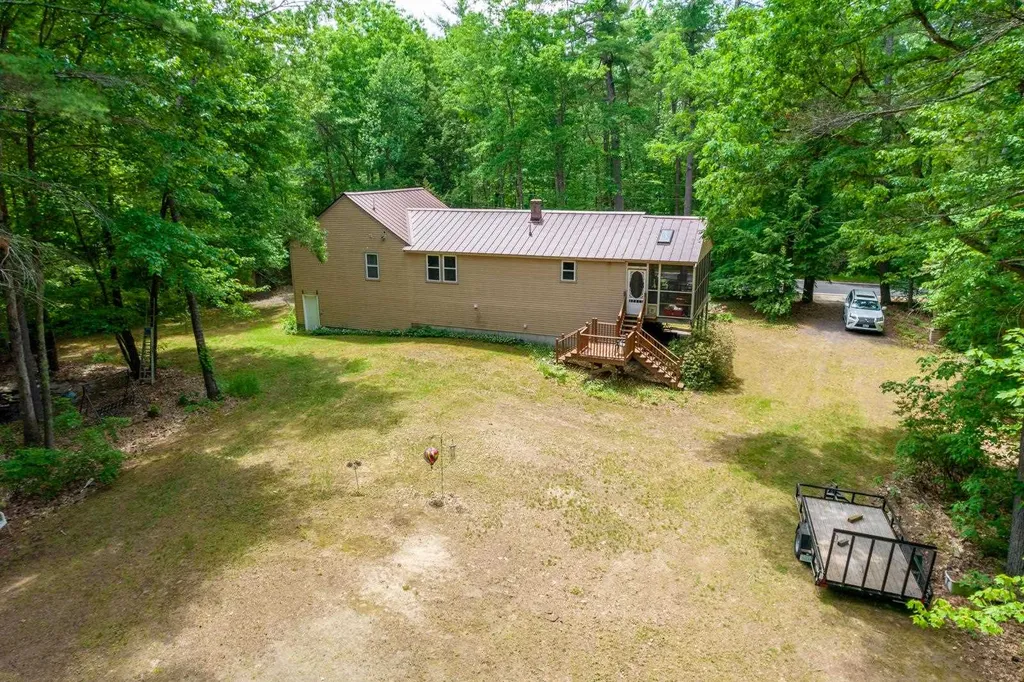 241 Chester Road Fremont NH 03044