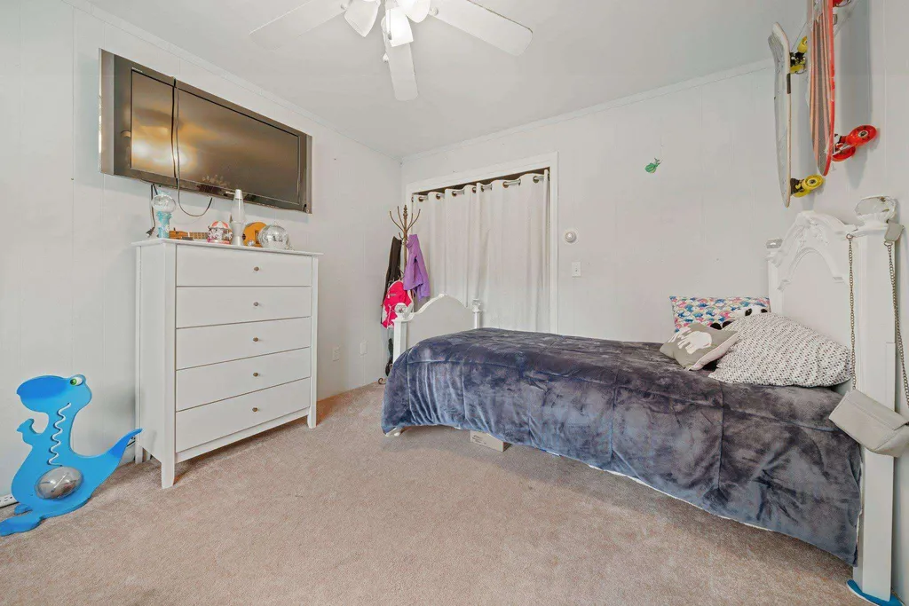 9 Cherry Street Nashua NH 03060