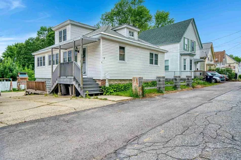 9 Cherry Street Nashua NH 03060