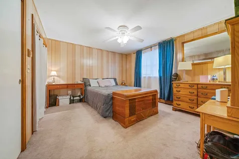 9 Cherry Street Nashua NH 03060