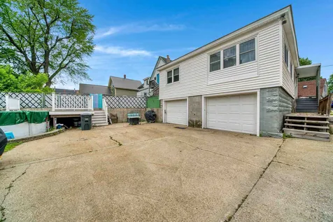 9 Cherry Street Nashua NH 03060