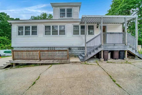 9 Cherry Street Nashua NH 03060