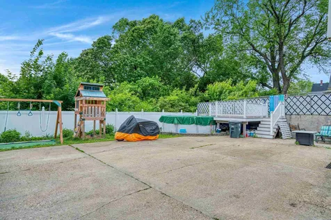 9 Cherry Street Nashua NH 03060